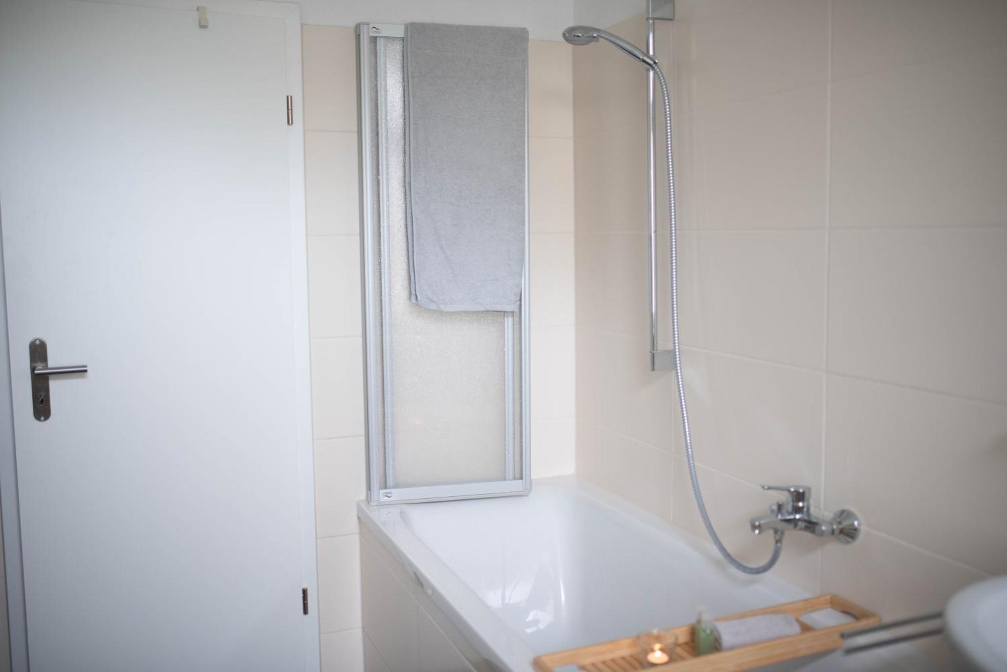 Zentral Smart Apartment Zwickau Exterior foto